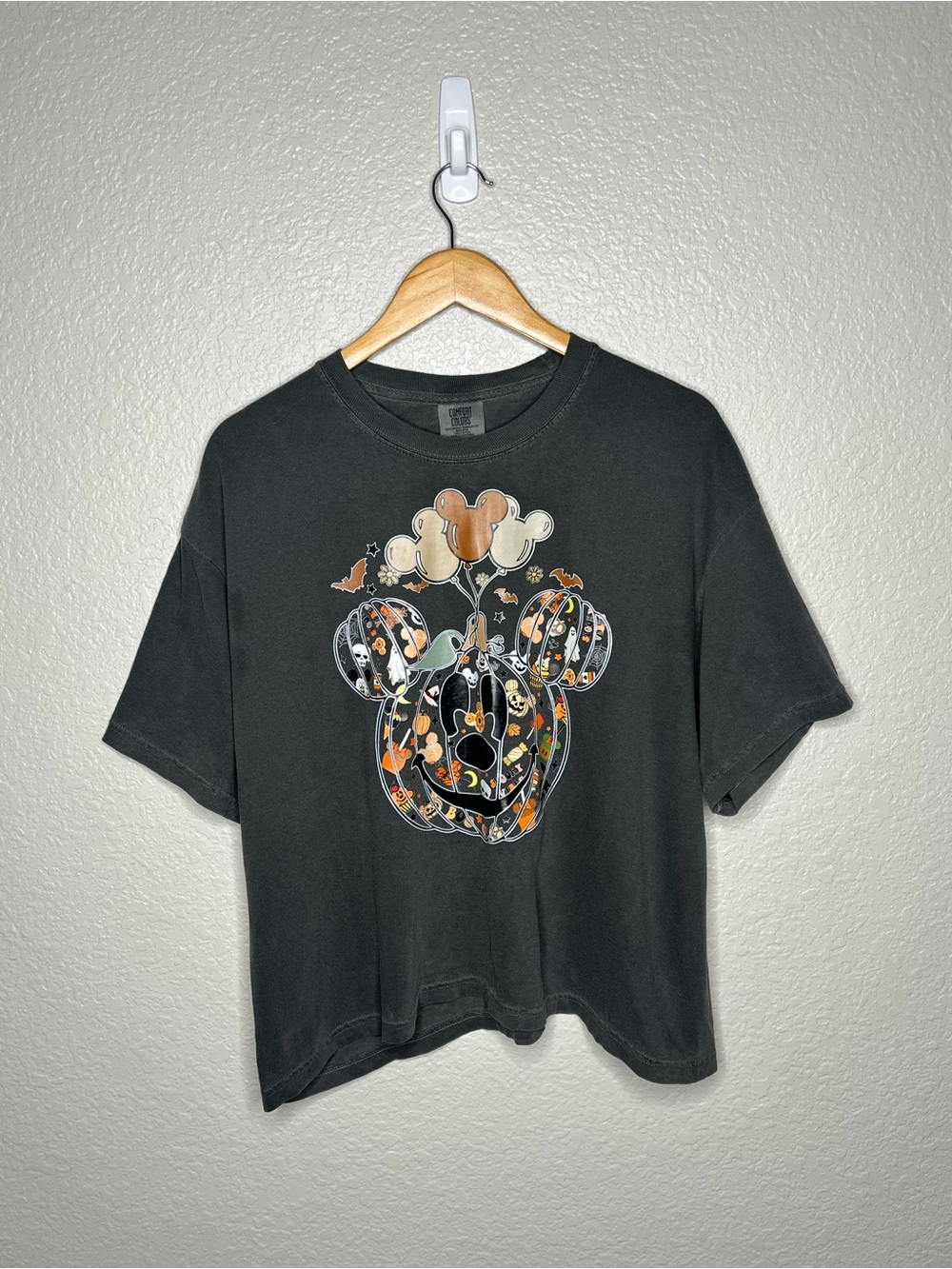 Disney Halloween Mickey Pumpkin Graphic Tee XL Comfort Colors Spooky Fall Shirt